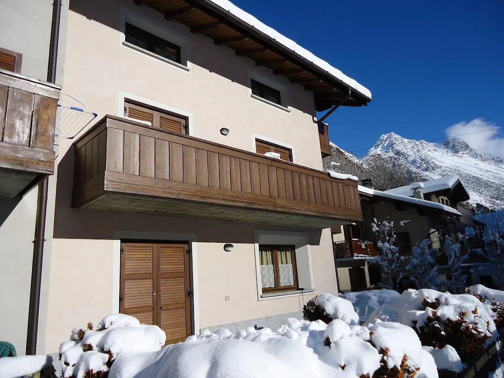 Appartamento Casa Grazia Isolaccia