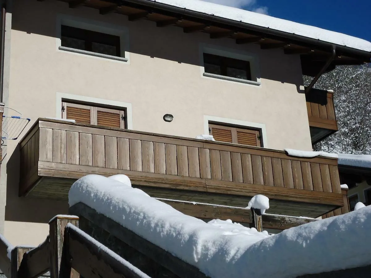 Appartamento Casa Grazia Isolaccia