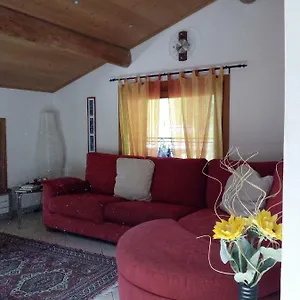 Appartamento Red House, Isolaccia